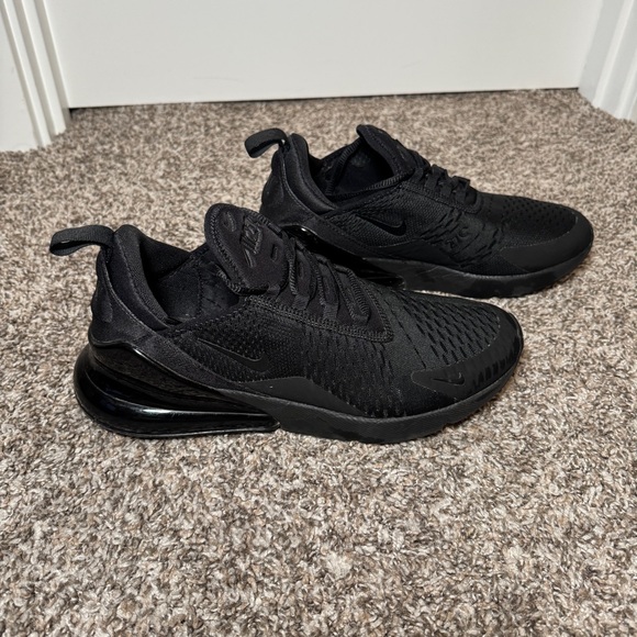 Nike Air Max 270 All Black - Picture 3 of 14